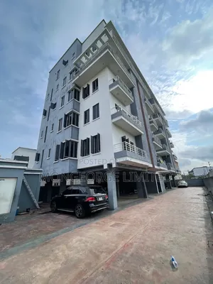 3bdrm Apartment in Chevron for sale