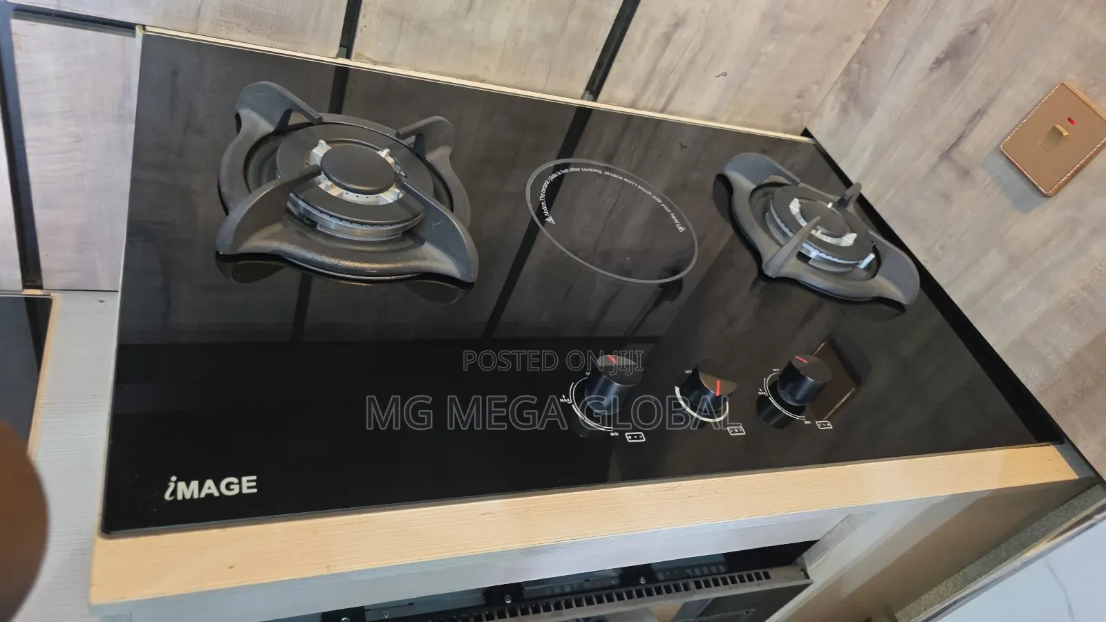 Image Built-in 2gas+Electric Burners