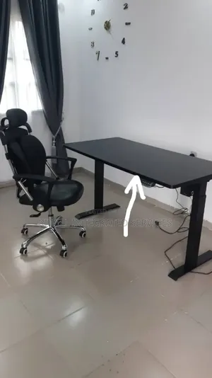Electric Adjustable Table
