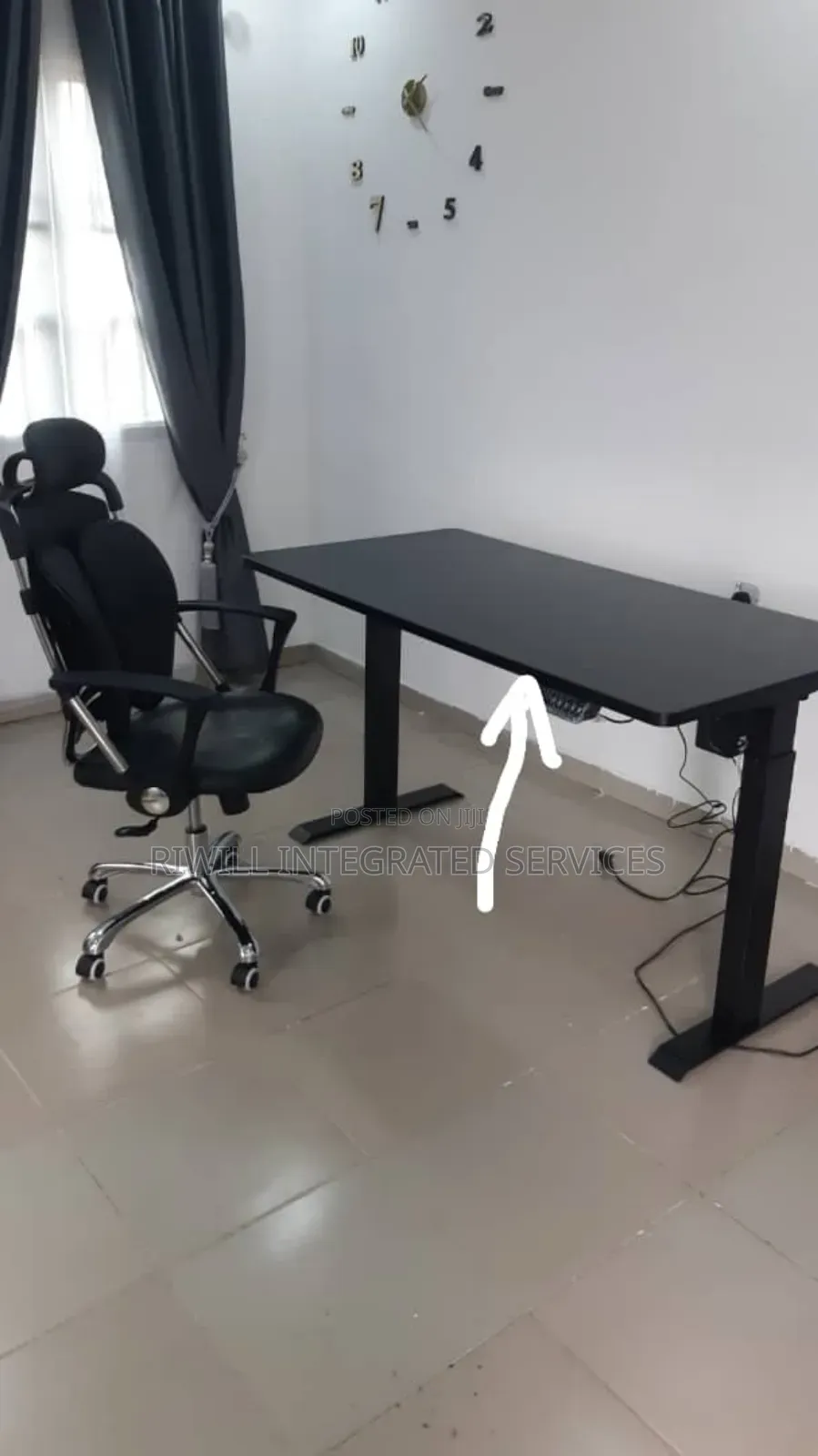 Electric Adjustable Table