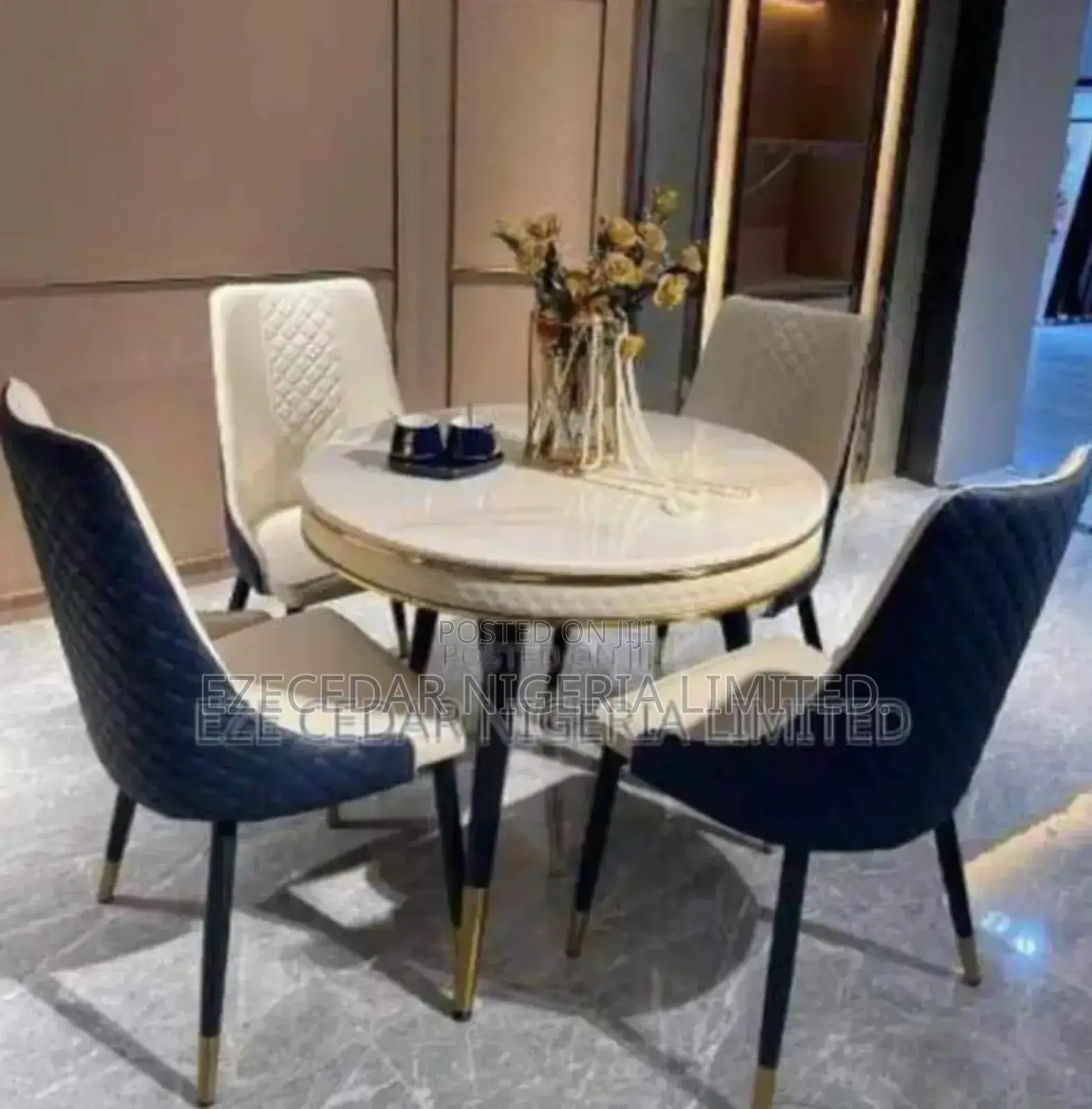 Luxury Dinning Set By 4 Seater