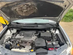Toyota Camry SE 4dr Sedan (2.5L 4cyl 6A) 2012 Silver