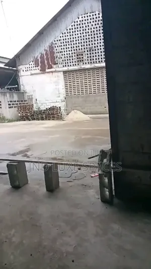 780 SQM Warehouse Self Compound