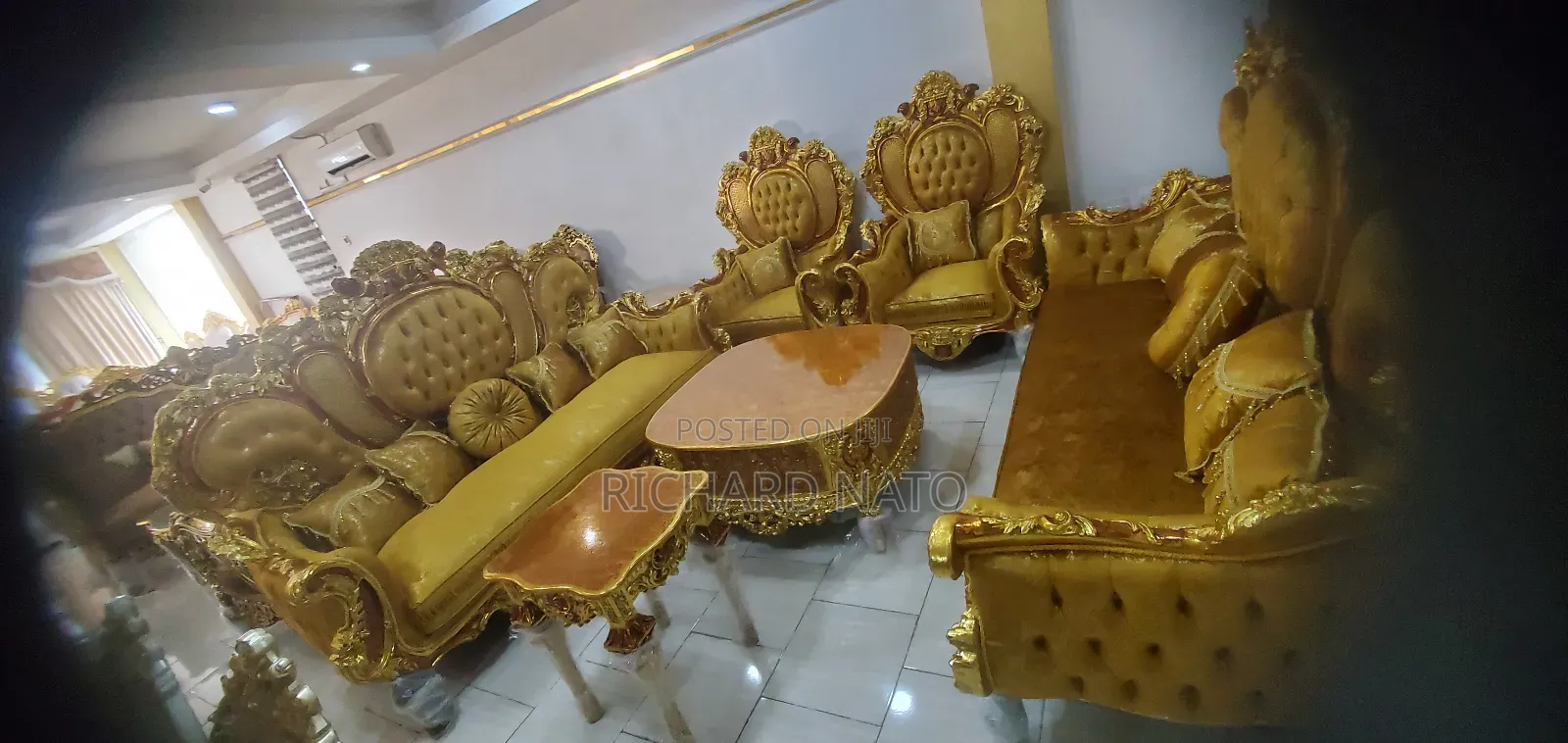 That That Sofa Set
