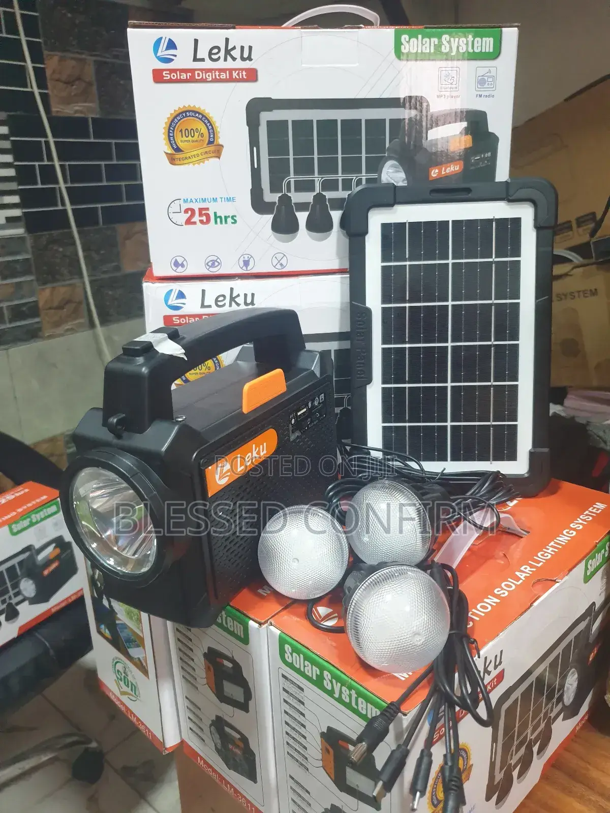 Solar Kit and Speaker With 3bulb and Solar Panel