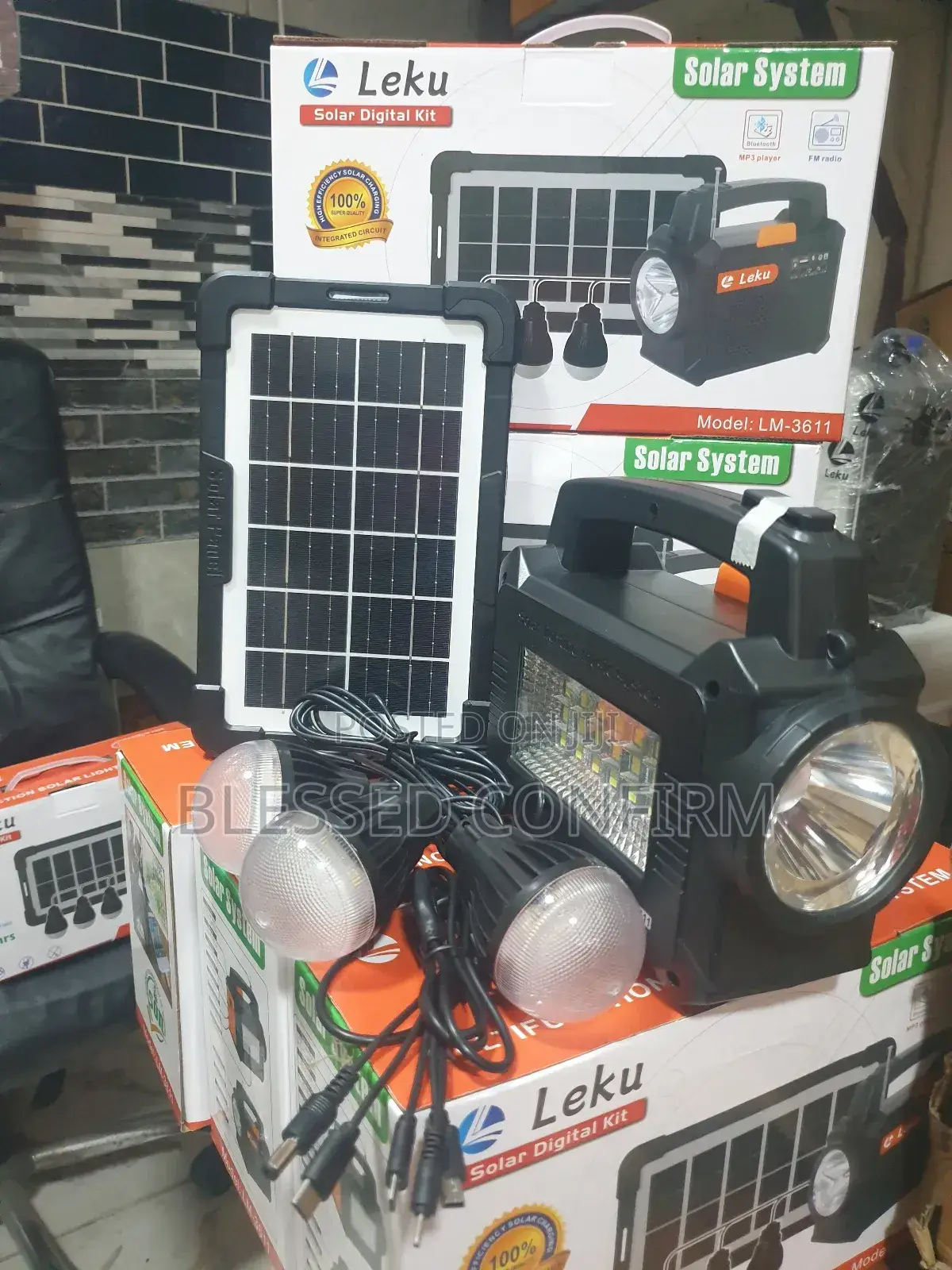 Solar Kit and Speaker With 3bulb and Solar Panel