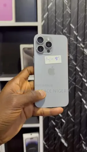 Apple iPhone 15 Pro Max 256 GB Silver