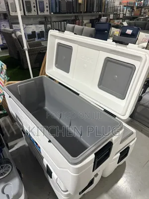 Igloo 165 Quart Maxcold Chest Ice Cooler With Butterfly Access Hatch,