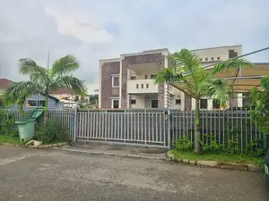 5bdrm Duplex in Kado for sale