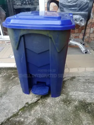 Odor Eliminator Waste Bin