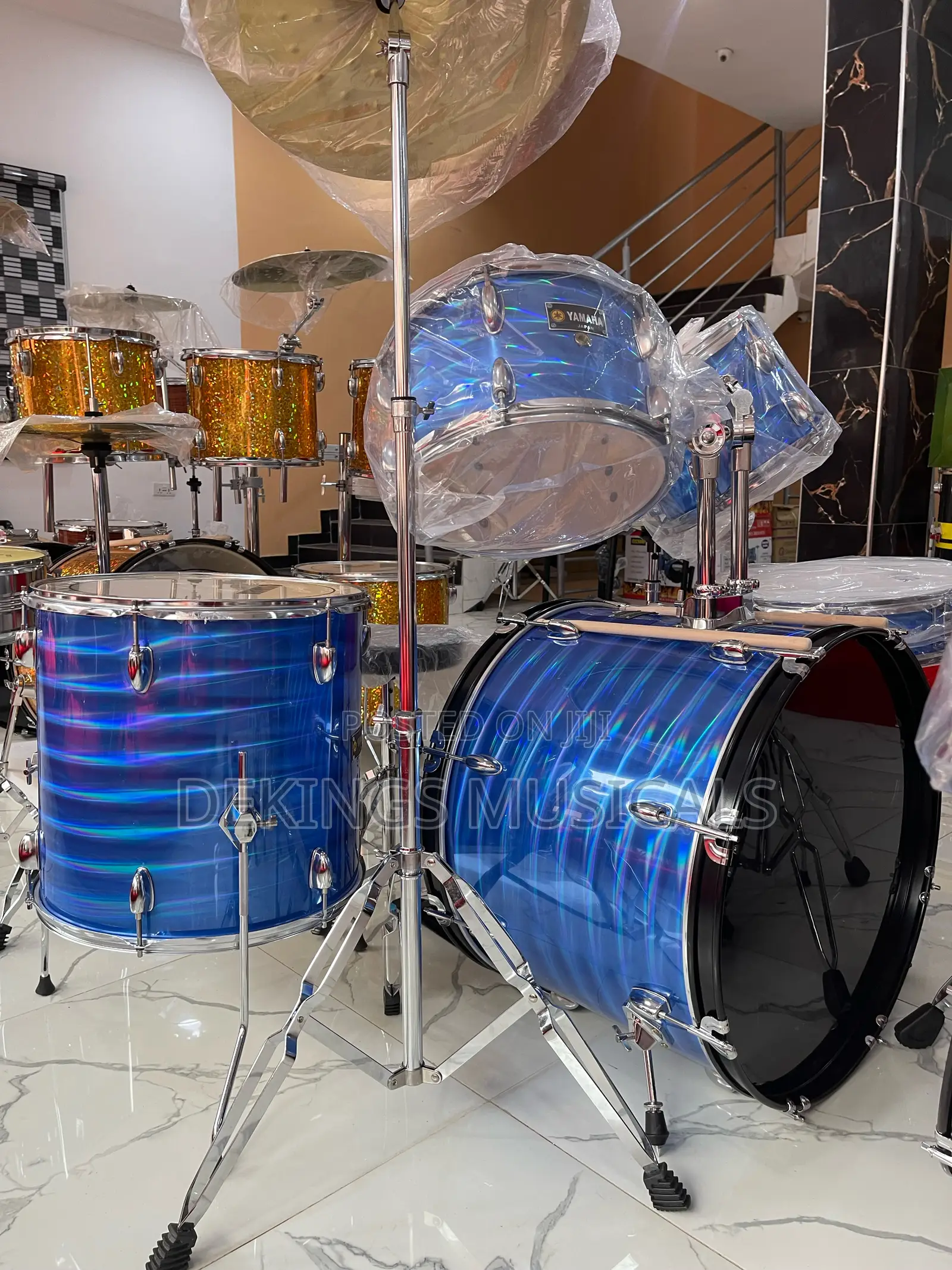 Yamaha Drum Set 5 Piece With Cymbals And Drum Throne