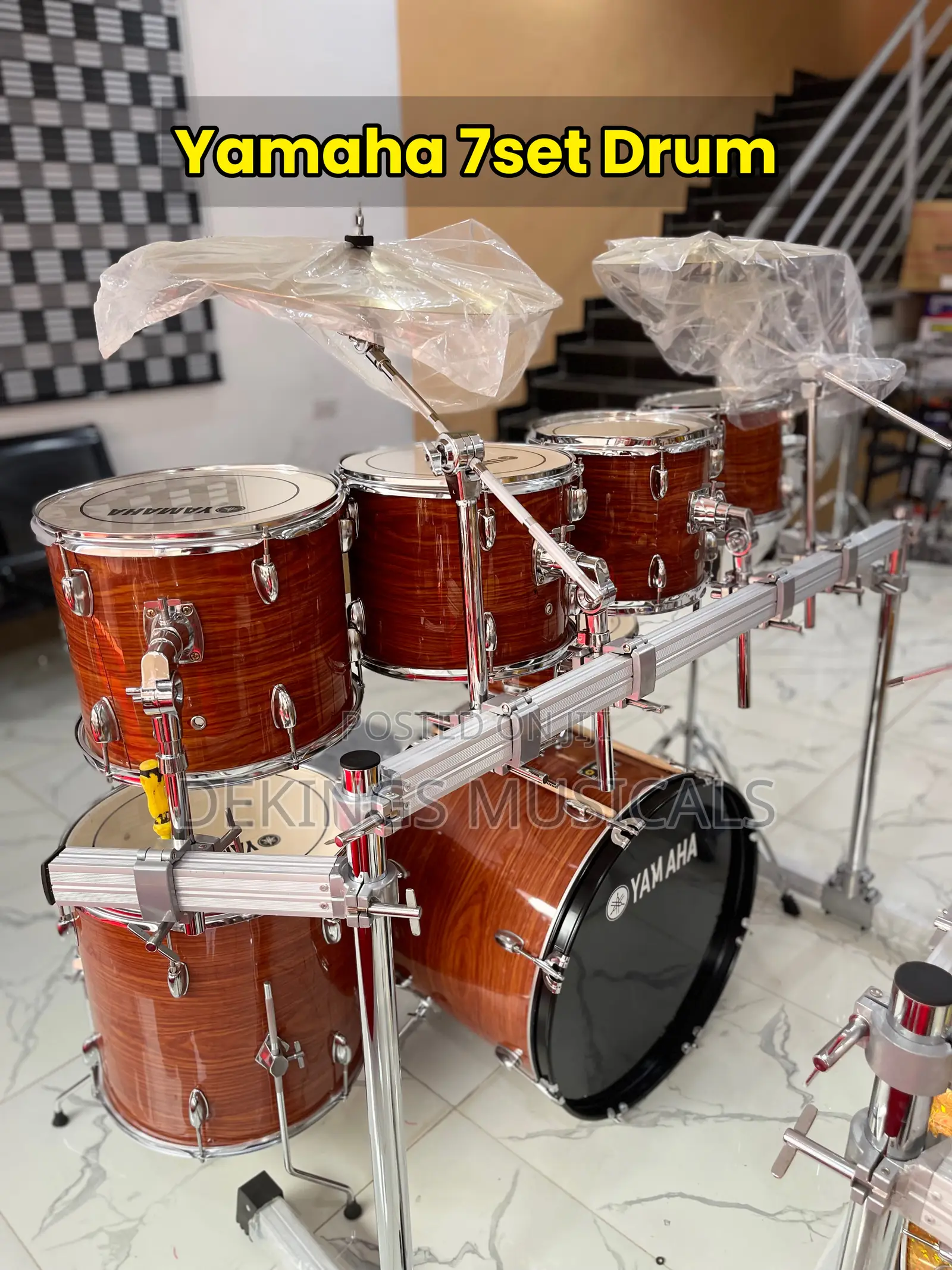 Professional Yamaha 7 Piece Drum Set