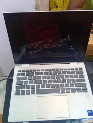 New Laptop HP EliteBook 830 16GB Intel Core Ultra 7 SSD 512GB