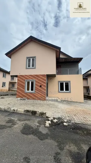4bdrm Duplex in Agodi Gra for rent