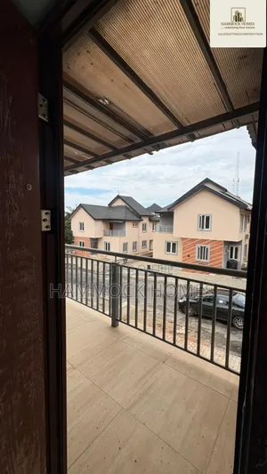 4bdrm Duplex in Agodi Gra for rent