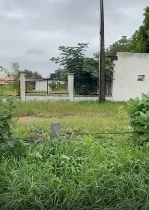 2500sqm Land Adjacent Sport Club Oke-Ilewo for 600,000,000
