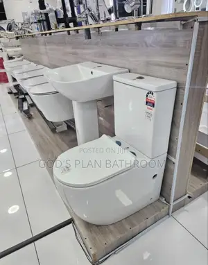 Executive England Watercloset With Basin