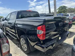 Toyota Tundra 2018 Black