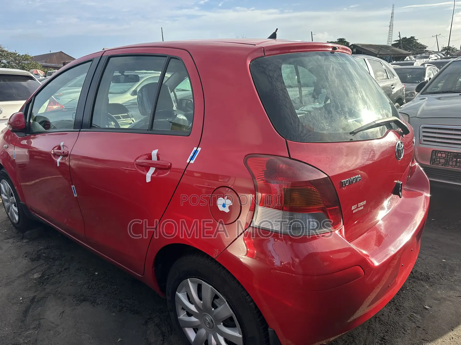 Toyota Yaris 2010 Red