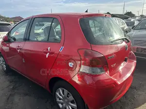 Toyota Yaris 2010 Red