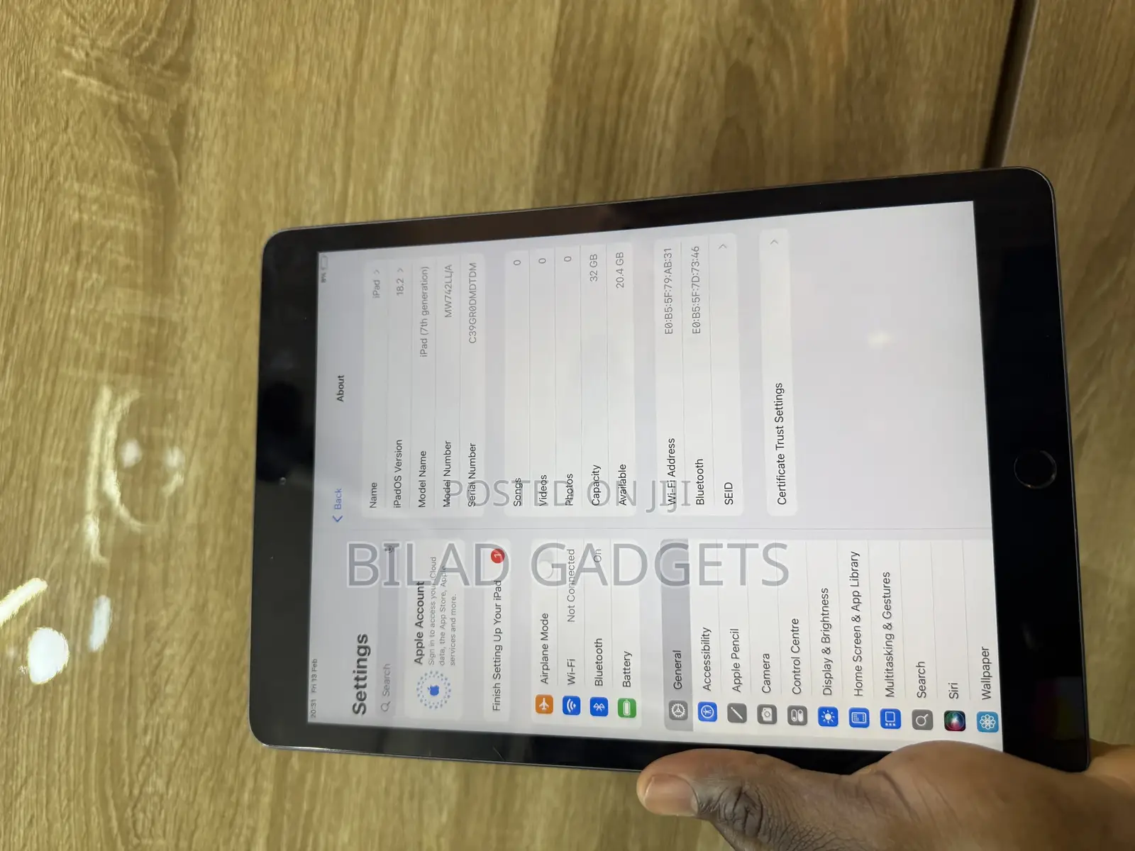 Apple iPad 10.2 (2019) 32 GB Black