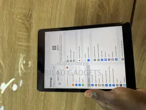Apple iPad 10.2 (2019) 32 GB Black
