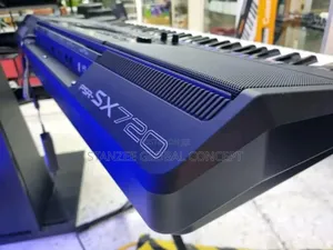 Yamaha Psr-sx720 Synthesizer Arranger Workstation Keyboard
