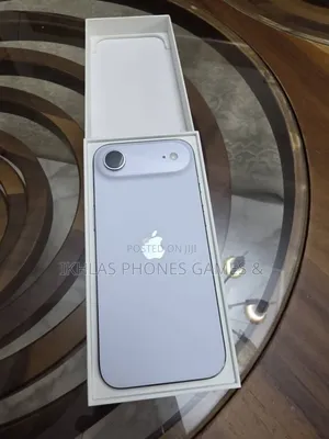 New Apple iPhone 17 256 GB