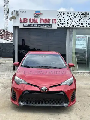 Toyota Corolla SE (1.8L 4cyl 6M) 2018 Red