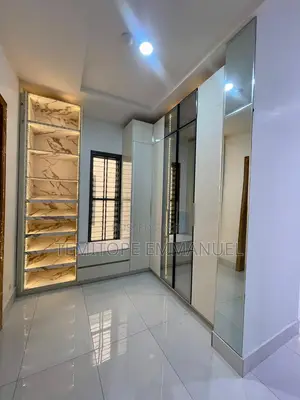 Furnished 5bdrm House in Lekki Phase 1, Lagos for sale