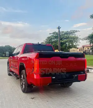 Toyota Tundra 2023 Red