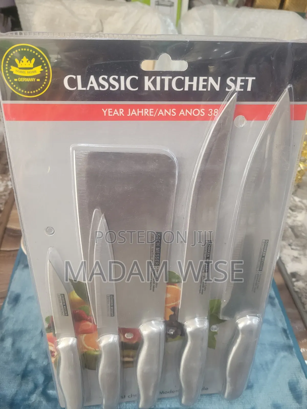 Classic Kitchen Set.