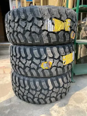 Lt 33*12/50 R 20 Quality Austone Offload Tire