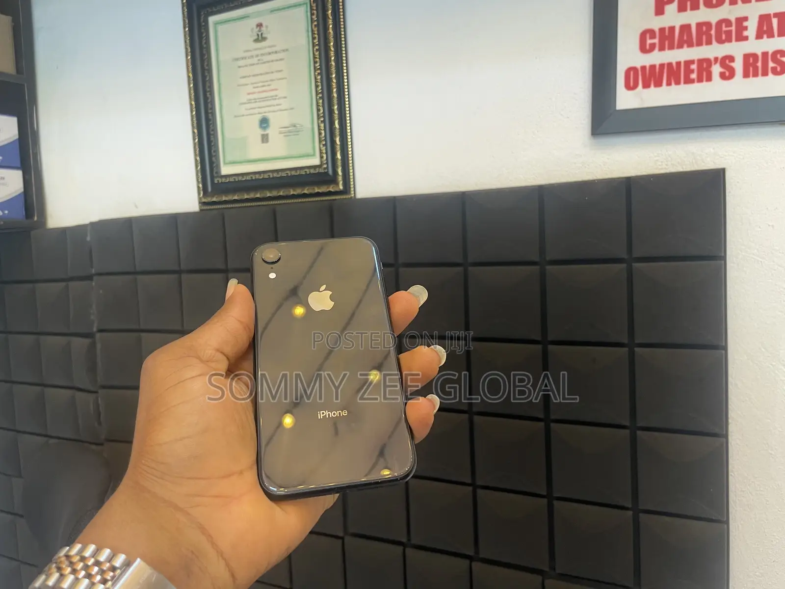 Apple iPhone XR 64 GB Black
