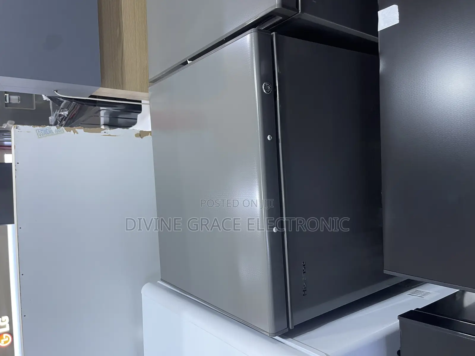 142 Litres Hisense Chest Freezer B