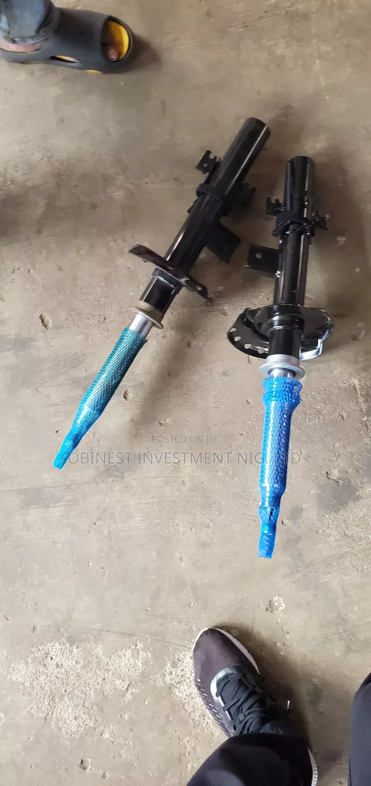 Back Shocks for Range Rover Evoque