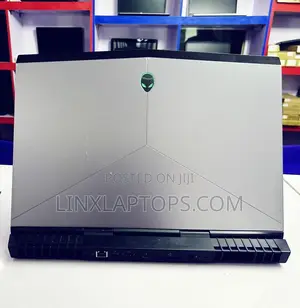 Laptop Dell Alienware 15 R3 16GB Intel Core i5 SSD 512GB