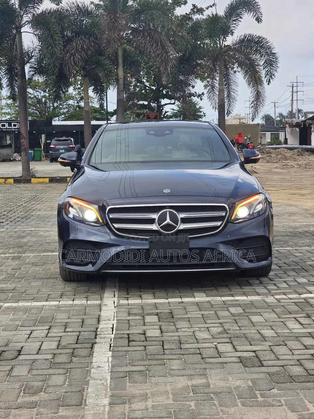 Mercedes-Benz E300 2018 Blue