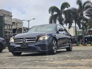 Mercedes-Benz E300 2018 Blue