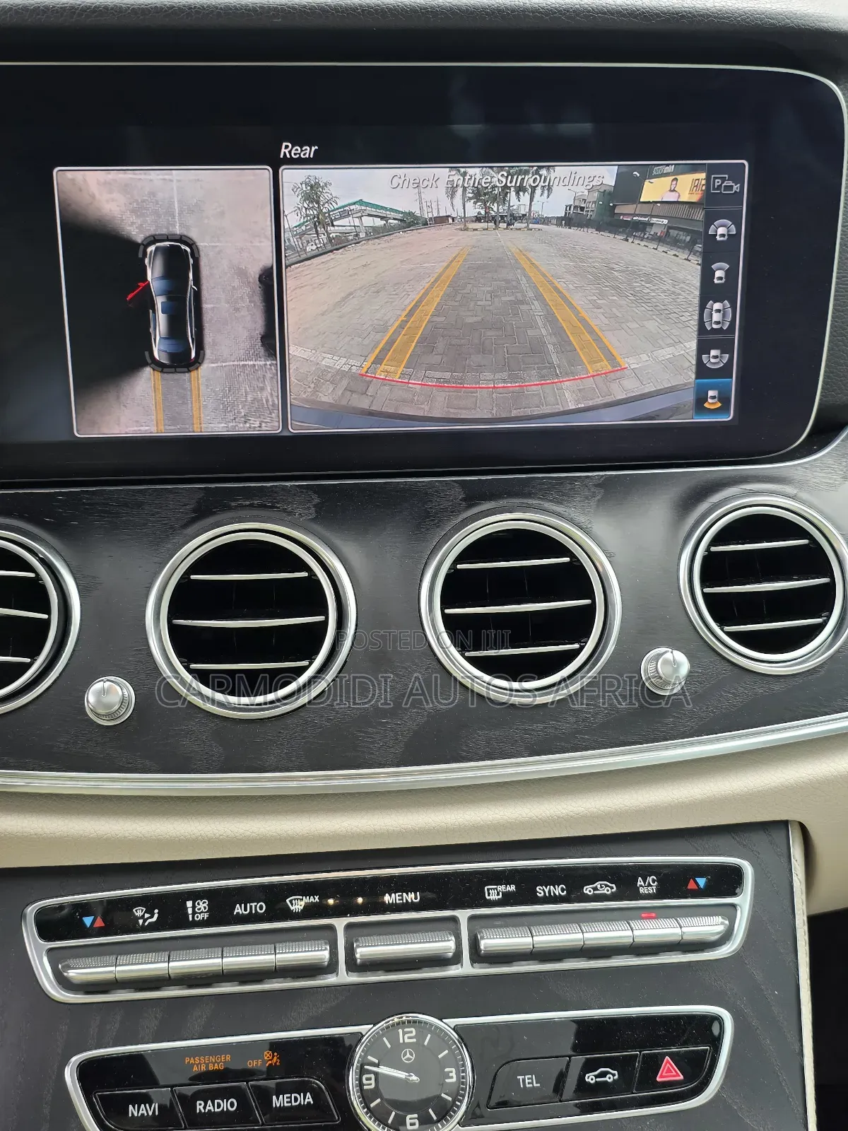 Mercedes-Benz E300 2018 Blue