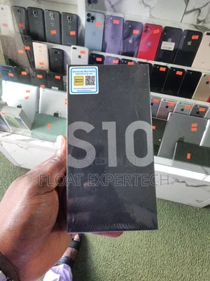 New Samsung Galaxy S10 128 GB Black