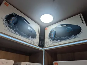 JBL Boombox 4