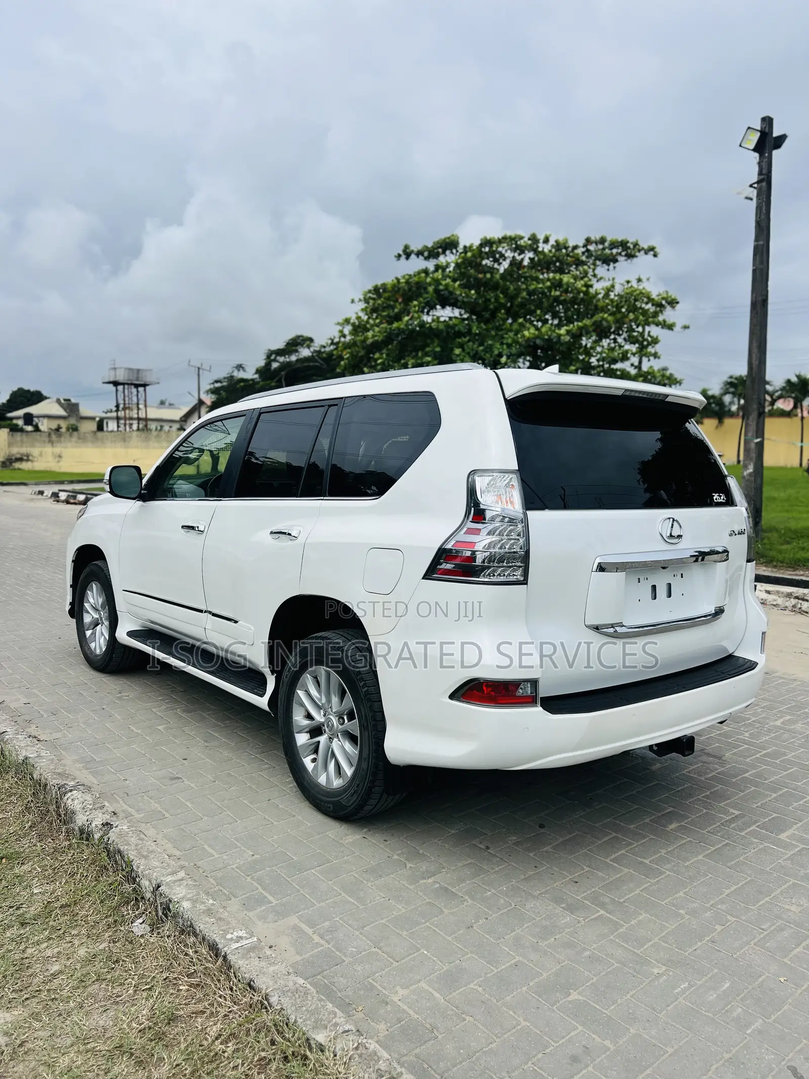 Lexus GX 460 Base 2019 White