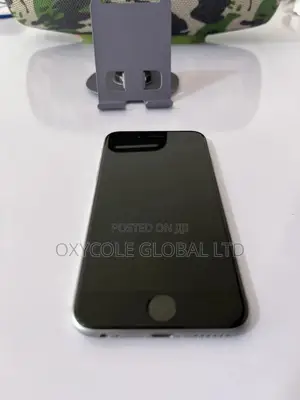 Apple iPhone 8 64 GB Black