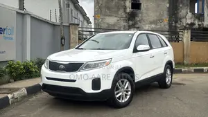 Kia Sorento LX 4dr SUV (2.4L 4cyl 6A) 2015 White
