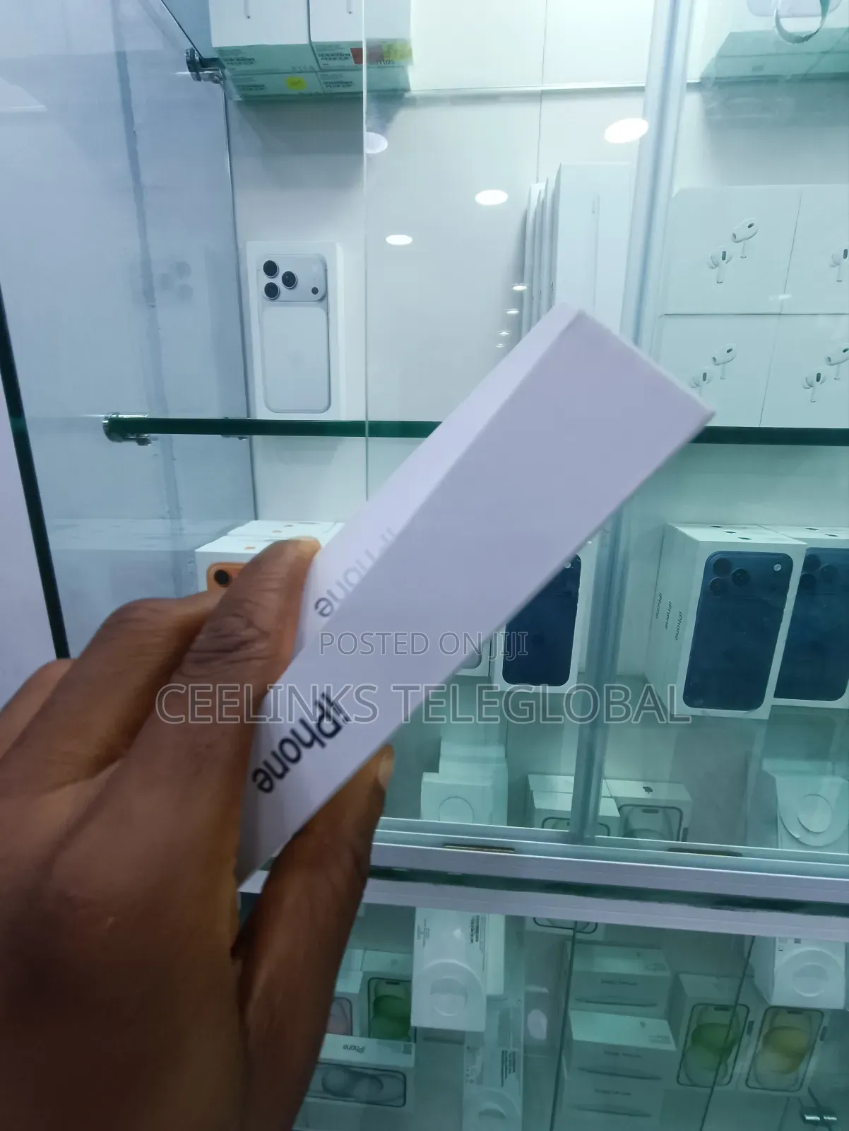 New Apple iPhone 17 256 GB Silver