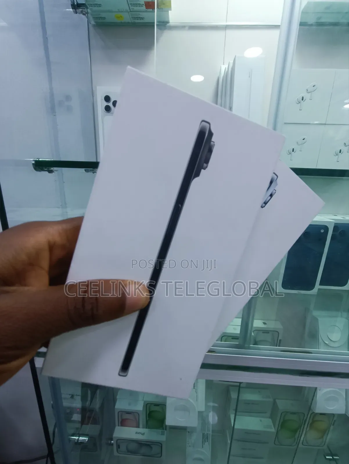New Apple iPhone 17 256 GB Silver