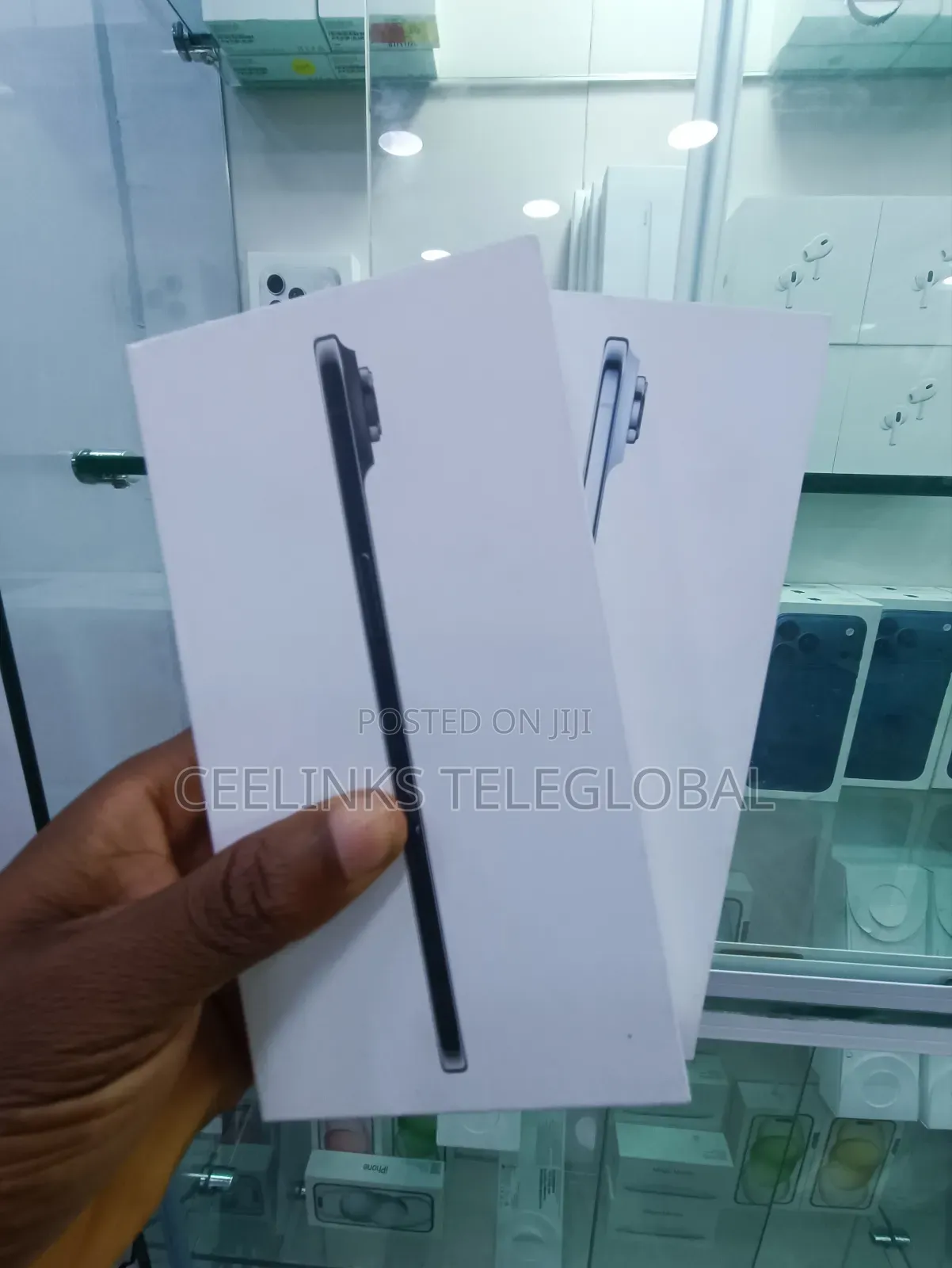 New Apple iPhone 17 256 GB Silver