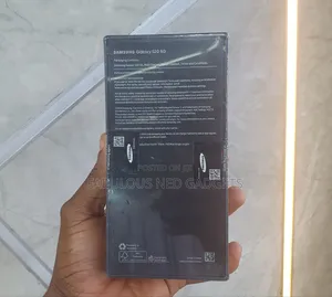 New Samsung Galaxy S20 128 GB Black