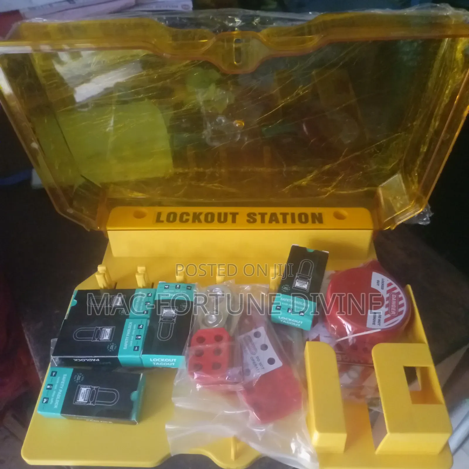 Lock Out Station Set